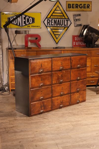 meuble de metier ancien en chene massif 